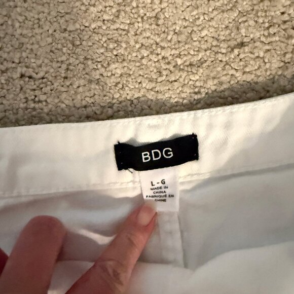 BDG for Urban Outfitters White Denim Mini Skirt – Frayed Hem – Size Large - Picture 4 of 6